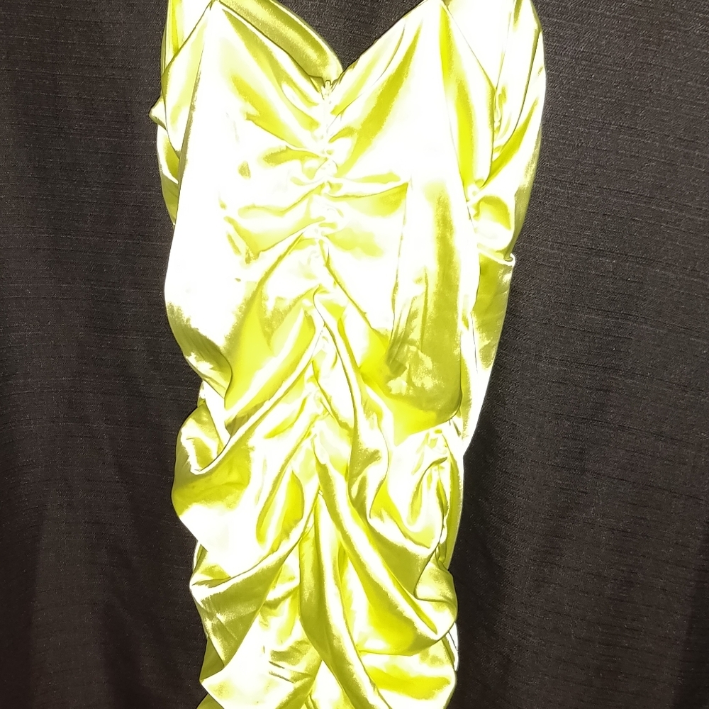 Dress - Picture 2 of 3